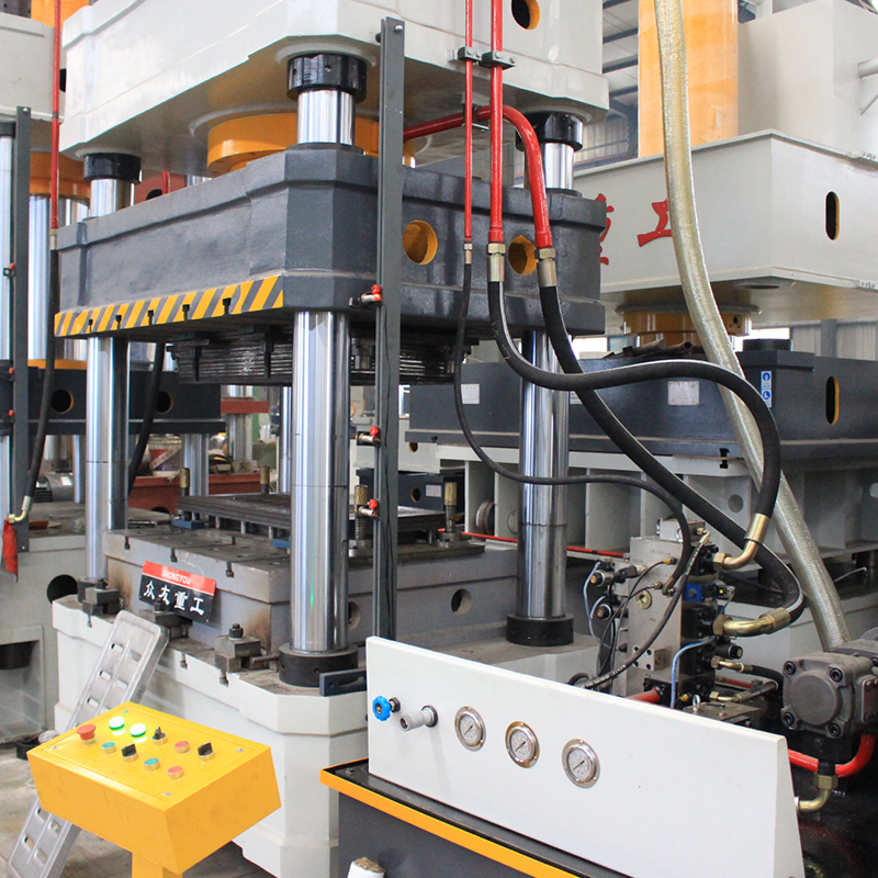 400噸伺服壓地漏蓋板液壓機(jī)