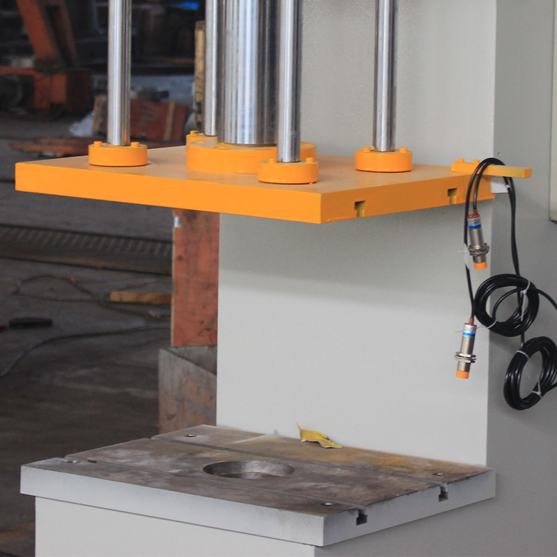 40噸四柱導向式單臂液壓機