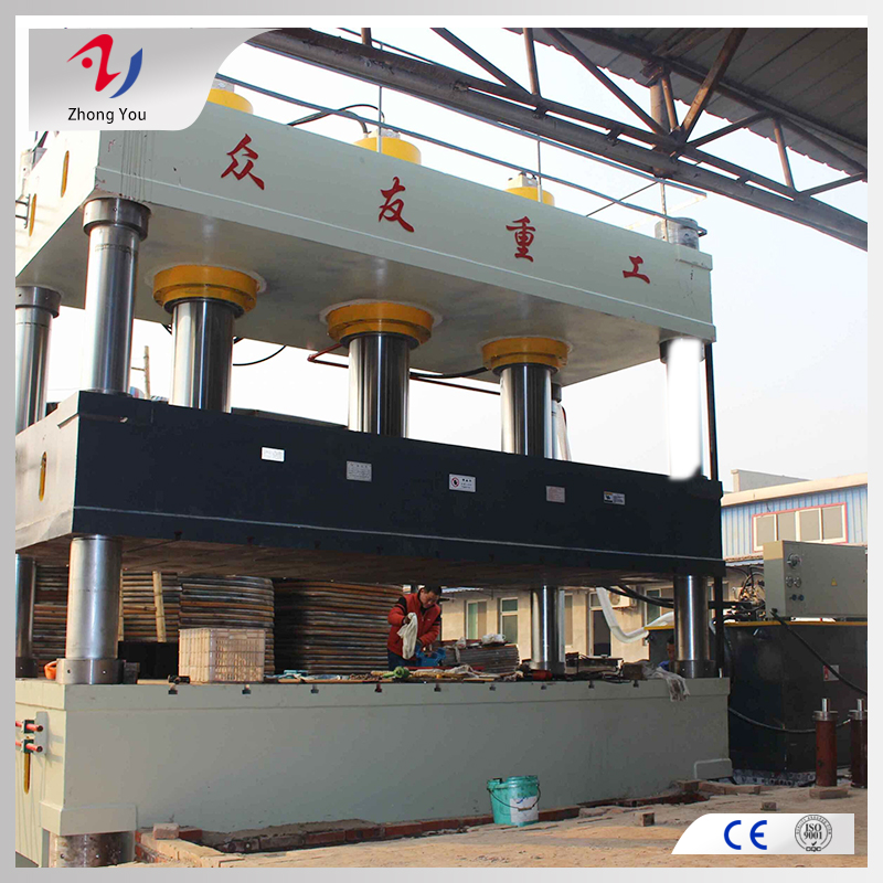 什么會造成汽車保險杠成型四柱油壓機油缸動作不靈活？