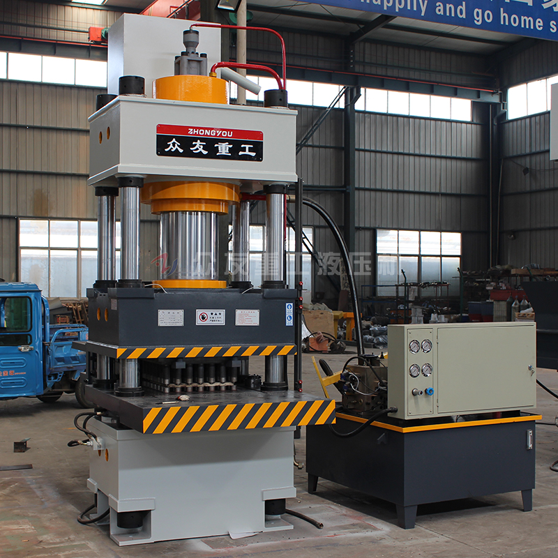 一臺全自動四柱油壓機多少錢?