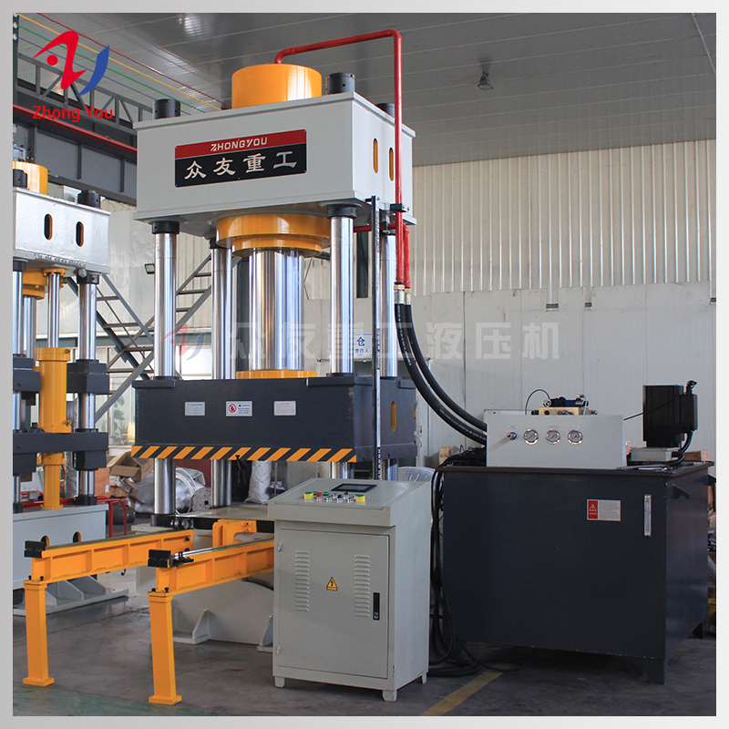 四柱油壓機(jī)生產(chǎn)廠家哪一個比較好？