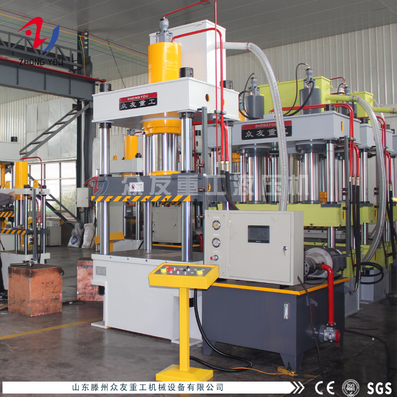 小型油壓機在開機工作時有哪些注意事項？四柱油壓機生產廠家解答