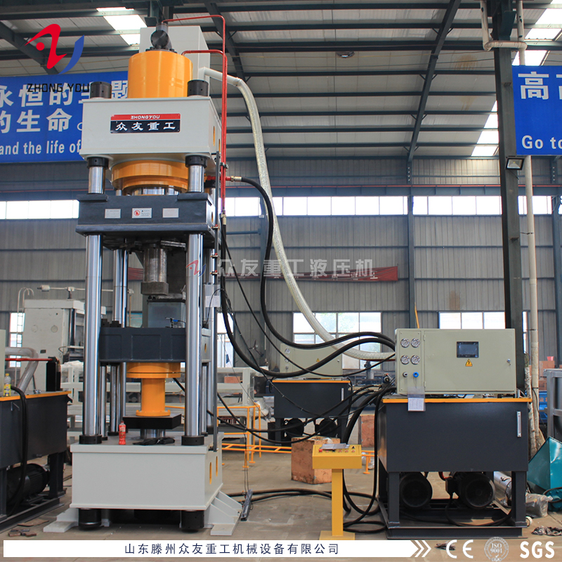 成型油壓機滑塊在慢速下行時抖動的原因有哪些？